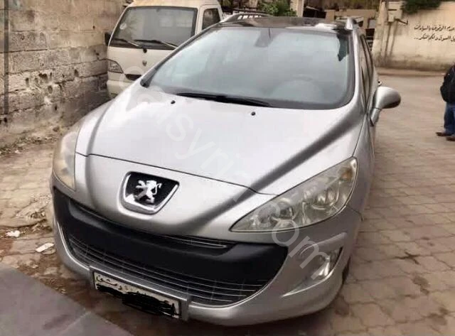 للبيع بيجو 308 2010
