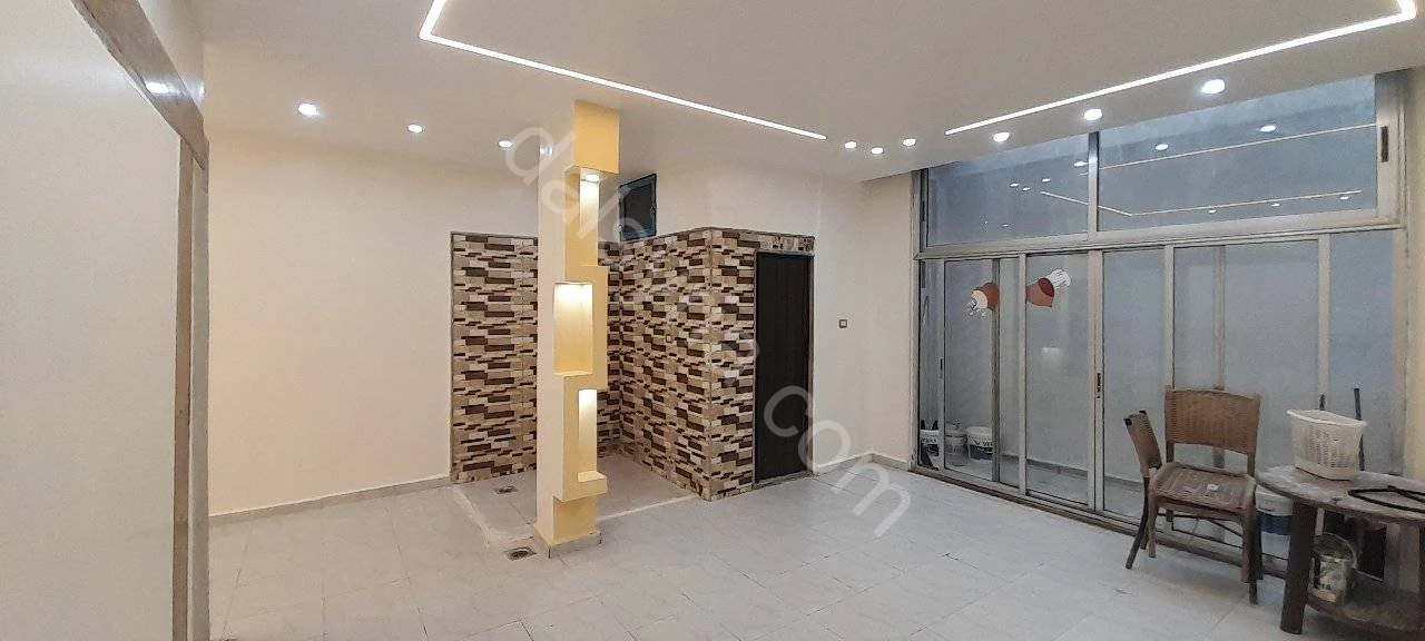 للايجار مكتب 50 م قرب دوار النزهة 