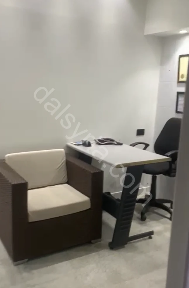 للبيع محل تجاري 35م في جديدة الوادي