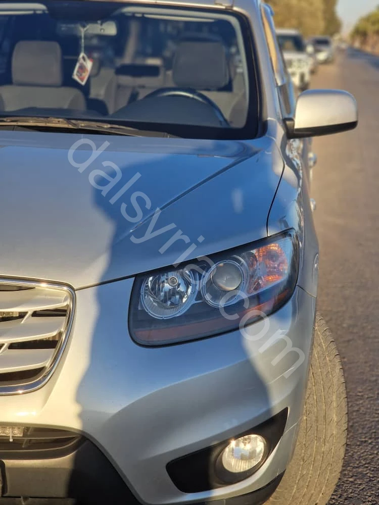 للبيع هيونداي سنتافي 2011