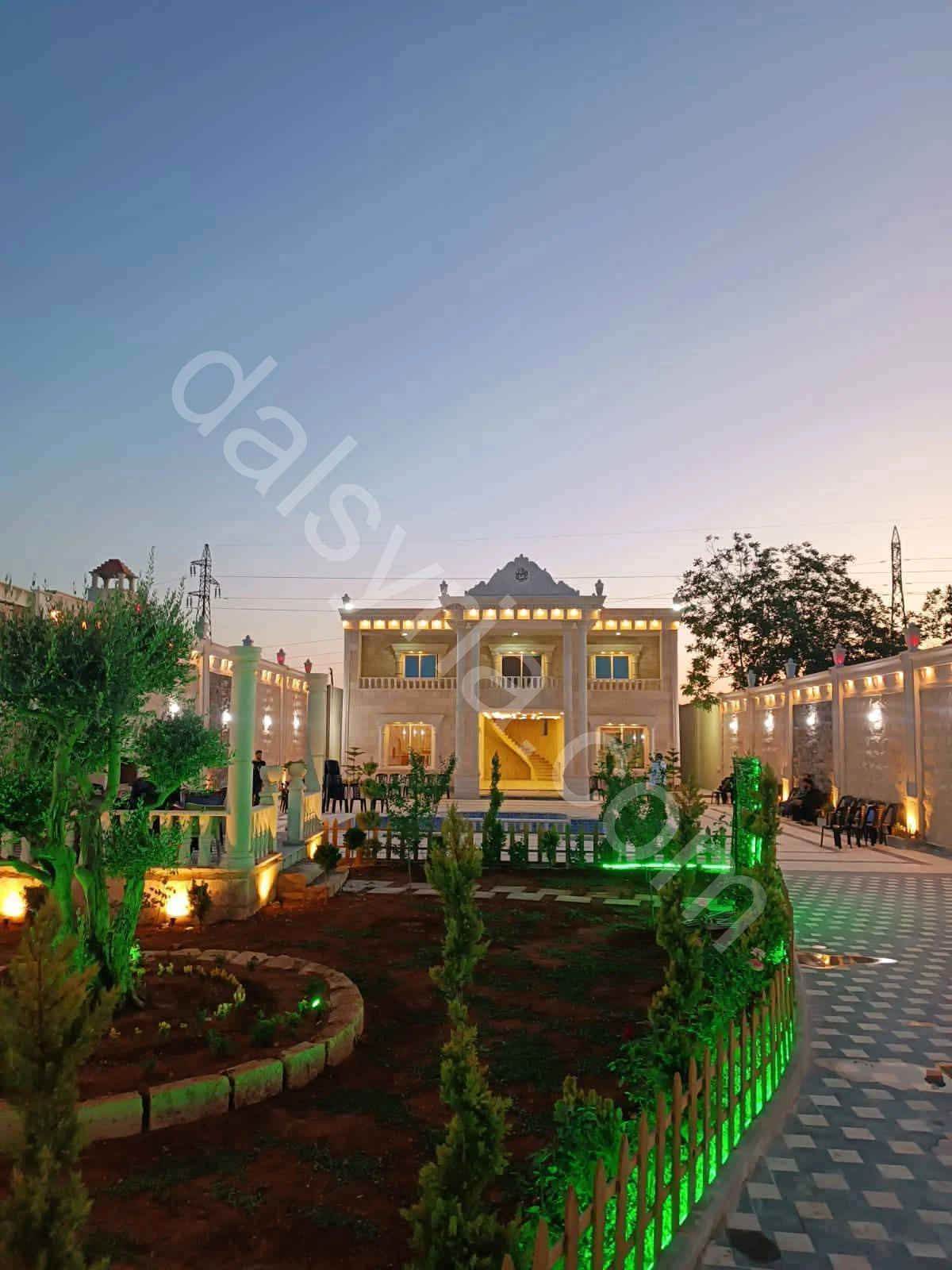 للبيع فيلا 910 م في حي الضاهرية 