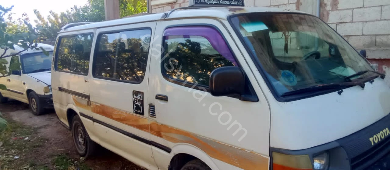 للبيع تويوتا سرفيس 1993