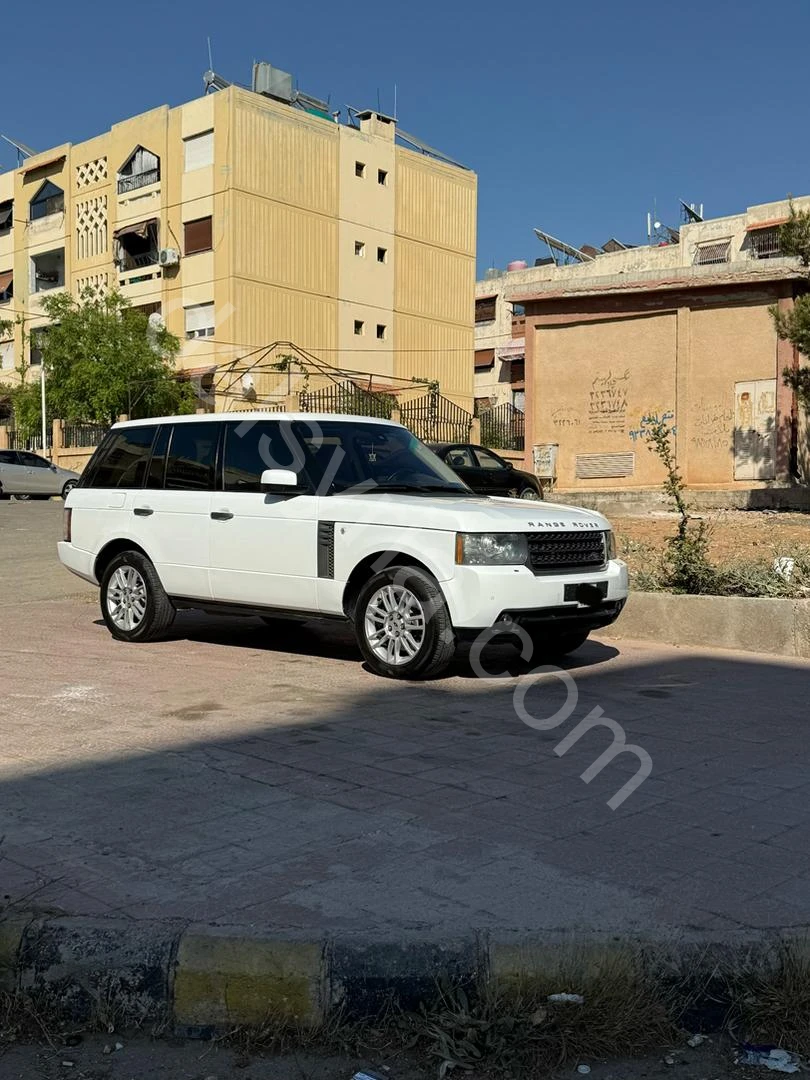 للبيع رنج روفر فوج 2011