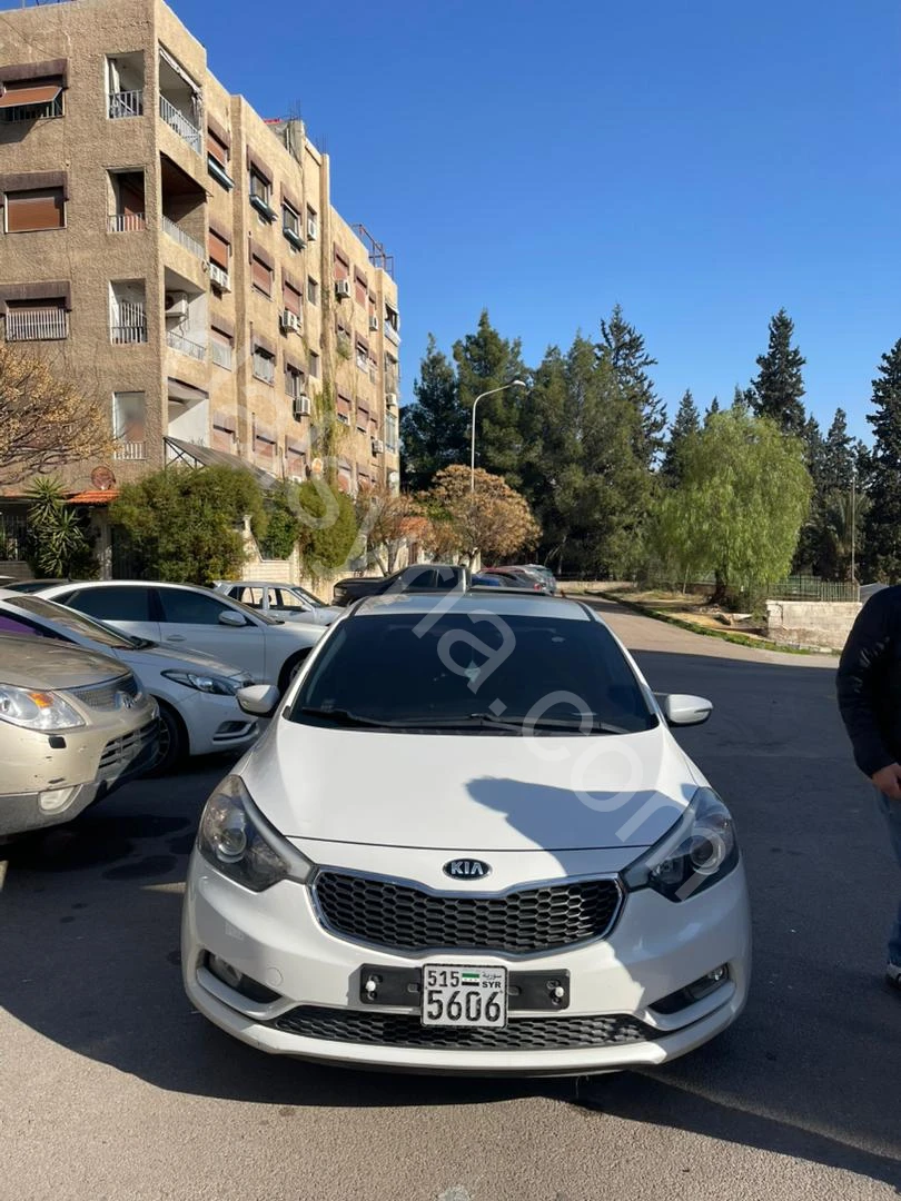 للبيع كيا k3\2015