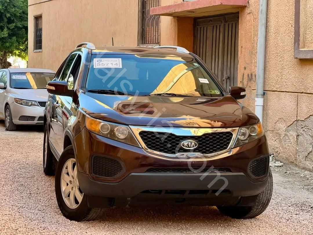 للبيع كيا سورينتو 2013
