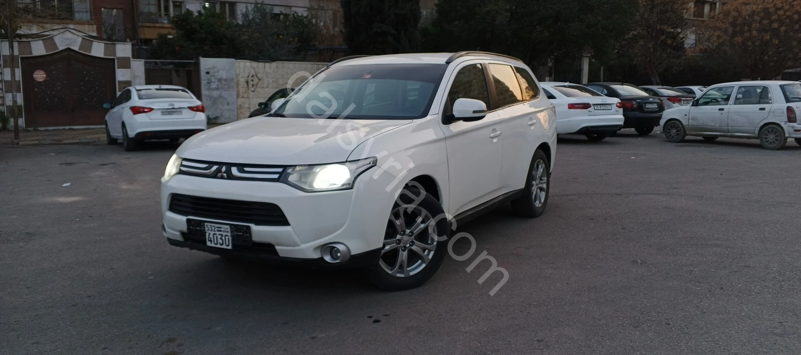 للبيع ميتسوبيشي اوتيلاندر2014