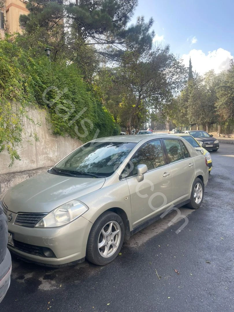 للبيع نيسان تيدا 2007