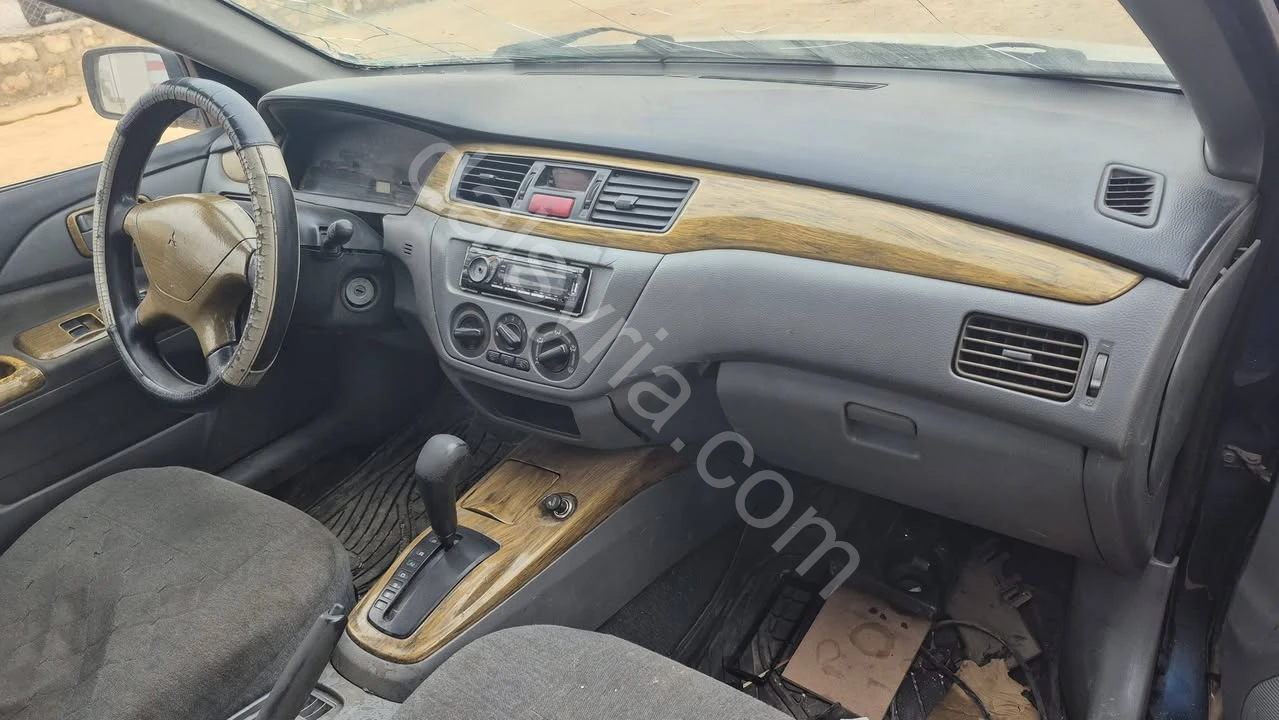 للبيع ميتسوبيشي لانسر 2006