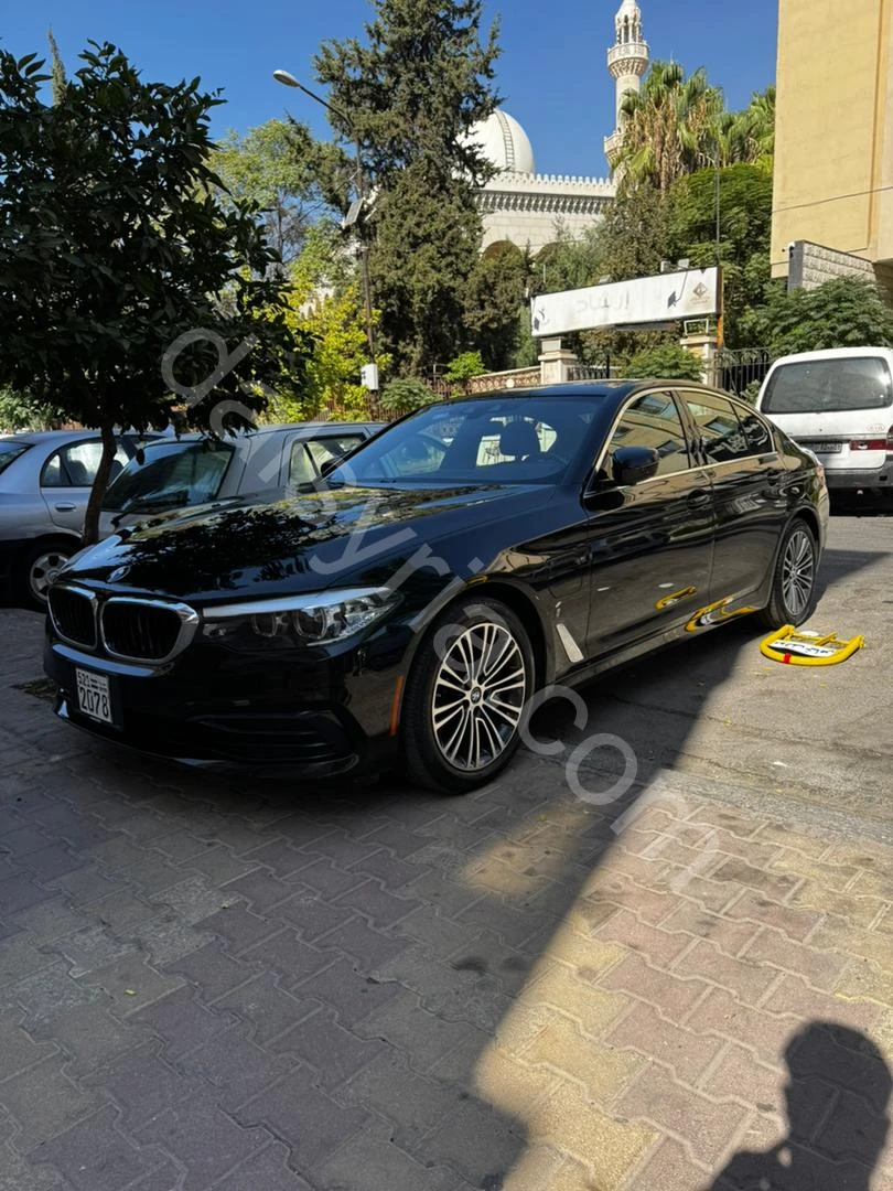 للبيع بي ام دبليو 530e\2019