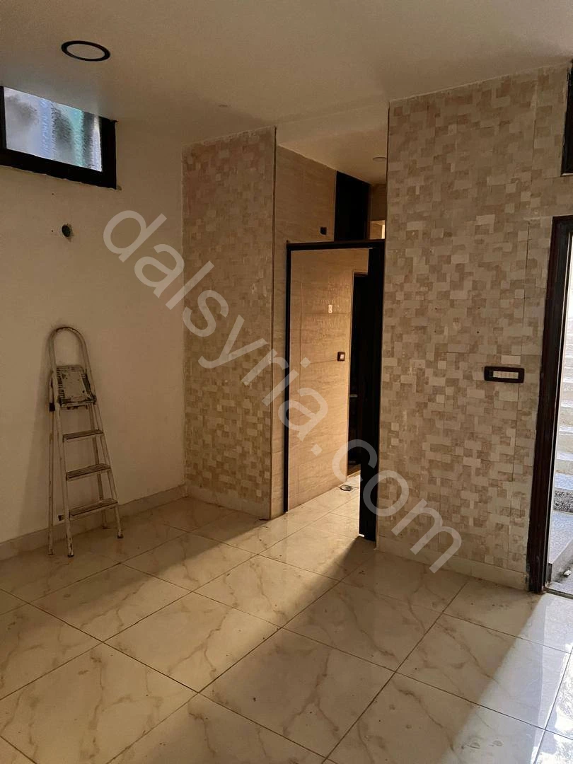 للايجار شقة 70 م في الزاهرة القديمة 