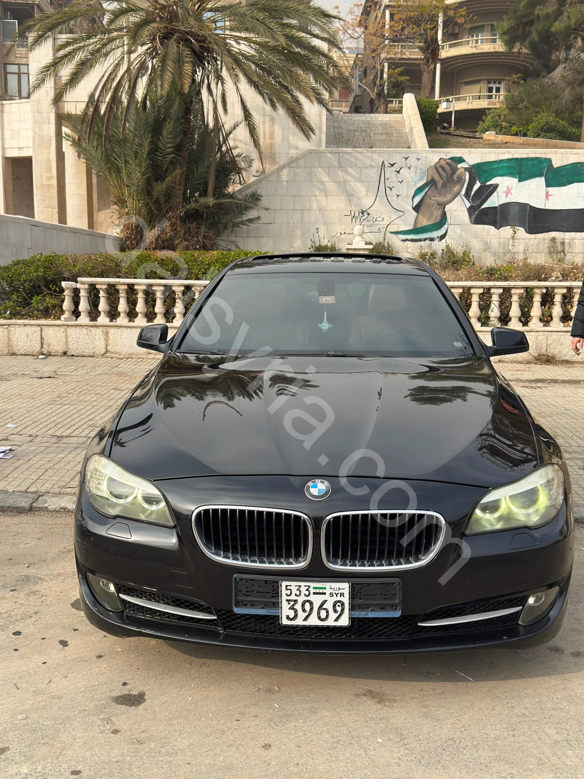 للبيع بي ام دبليو 350i/2012