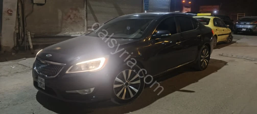 للبيع كيا كادينزا 2012