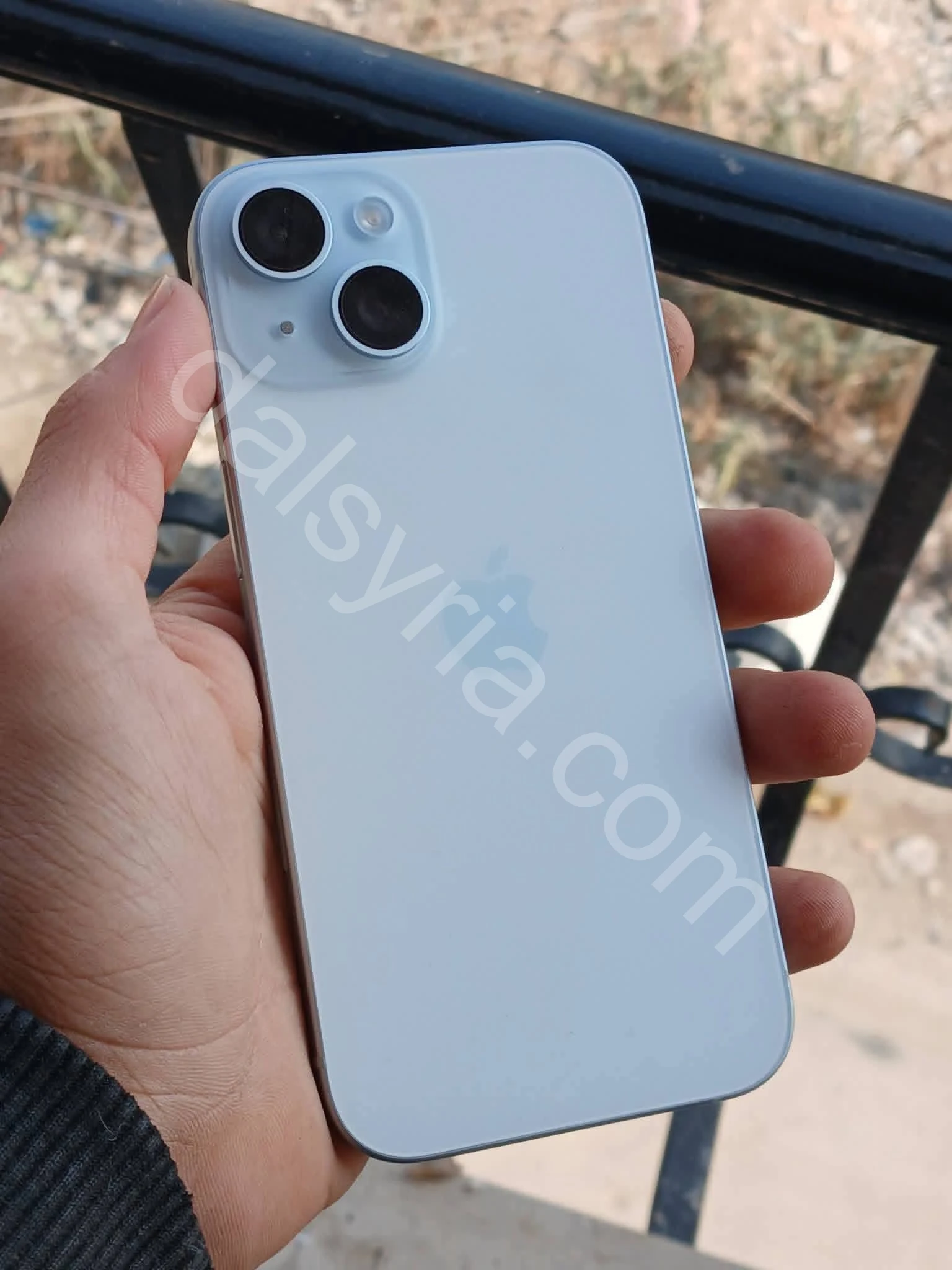 للبيع موبايل ايفون 15