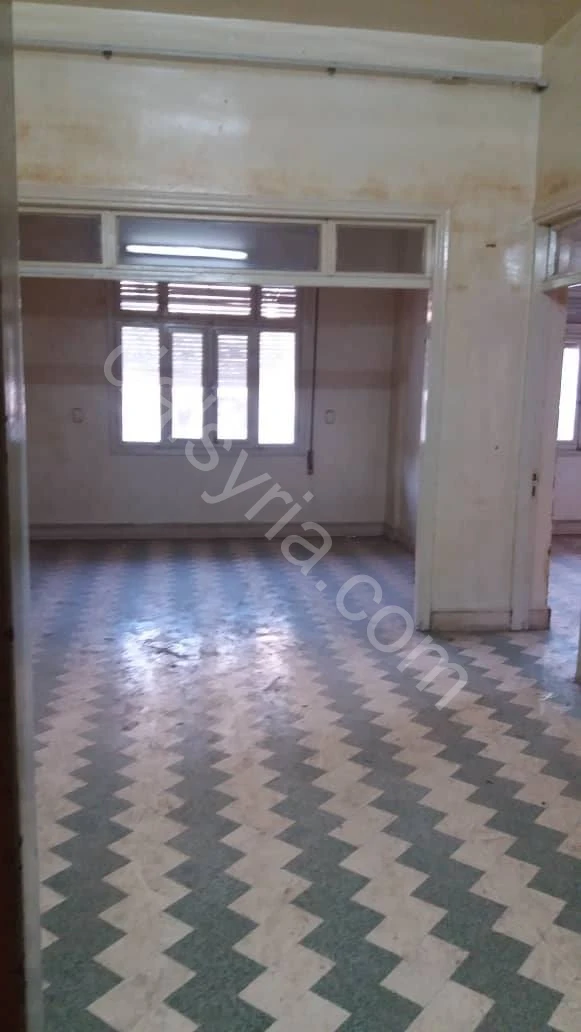 للبيع شقة 160 م في المزرعة 