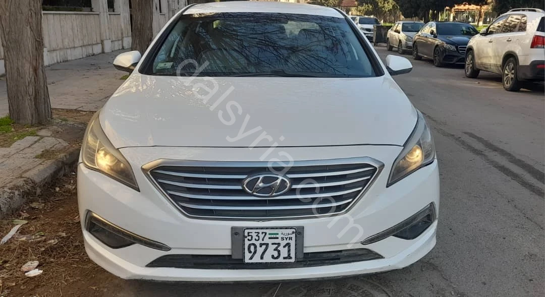 للبيع هيونداي سوناتا 2015