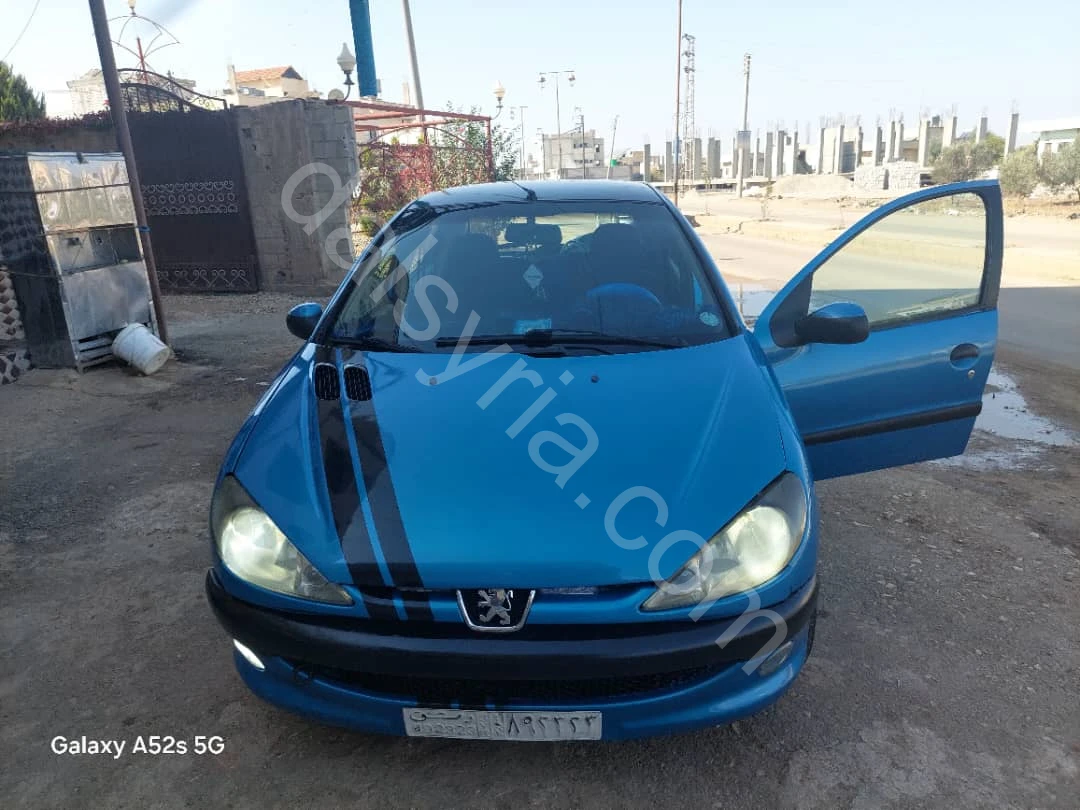 للبيع بيجو 206/2001