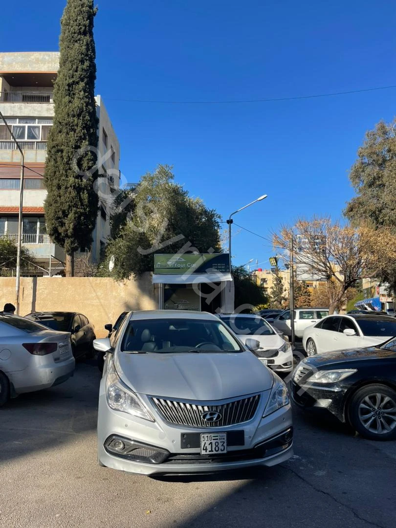 للبيع هيونداي ازيرا غراند 2017