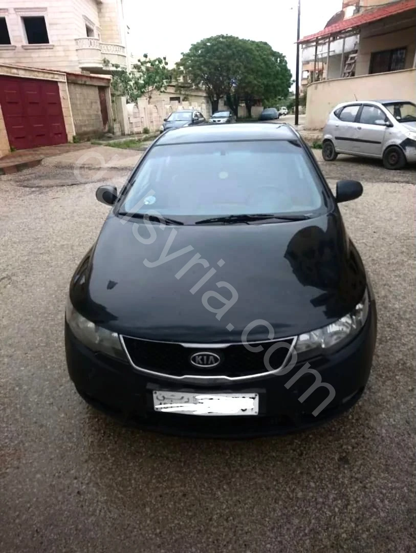 للبيع كيا سيراتو فورتي 2009