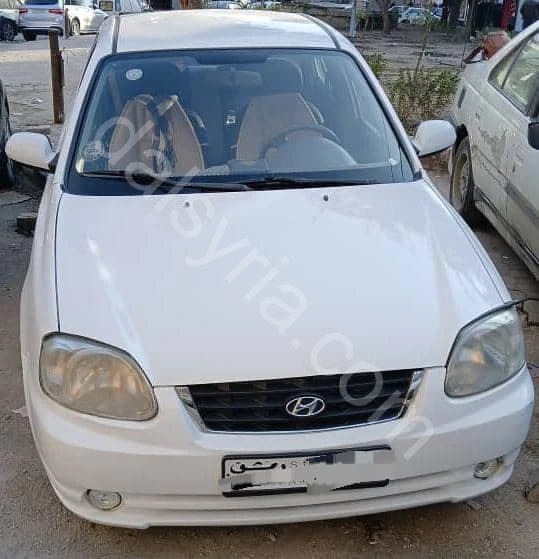 للبيع هونداي فيرنا 2006