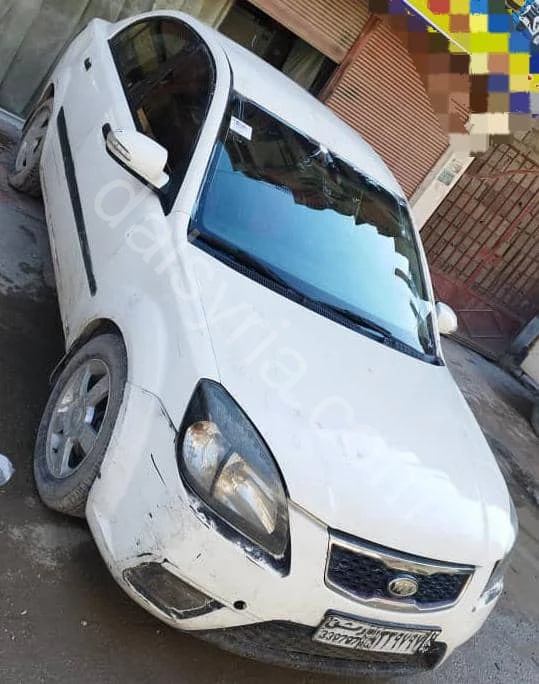 للبيع كيا ريو 2011