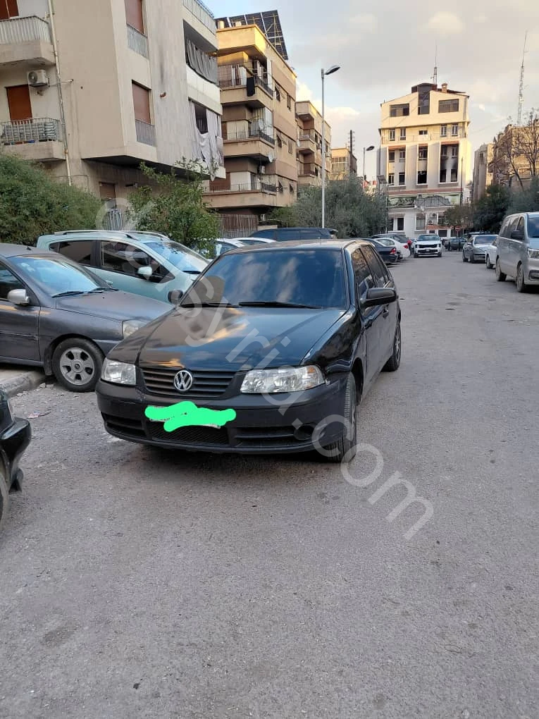 للبيع فولكس فاجن جولف 2002