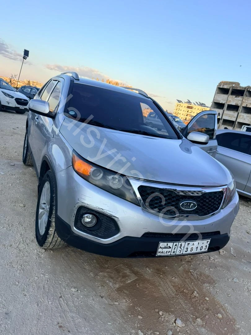 للبيع كيا سورينتو 2010