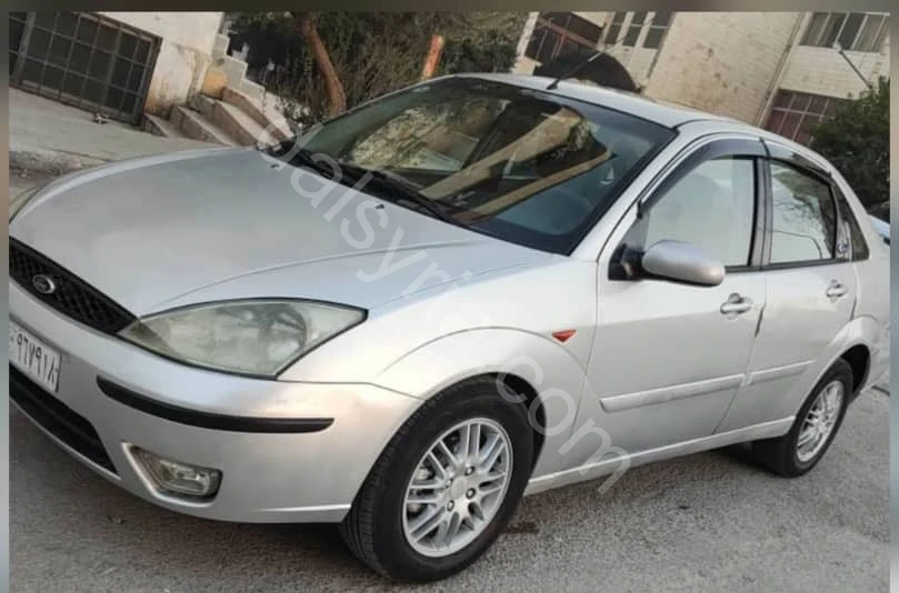 للبيع فورد فوكس 2004