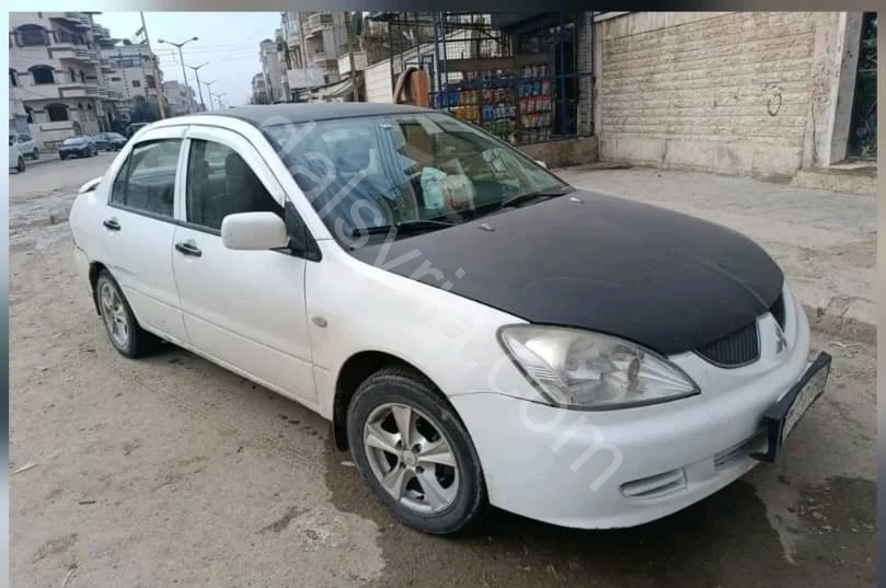 للبيع متسوبيشي لانسر 2005