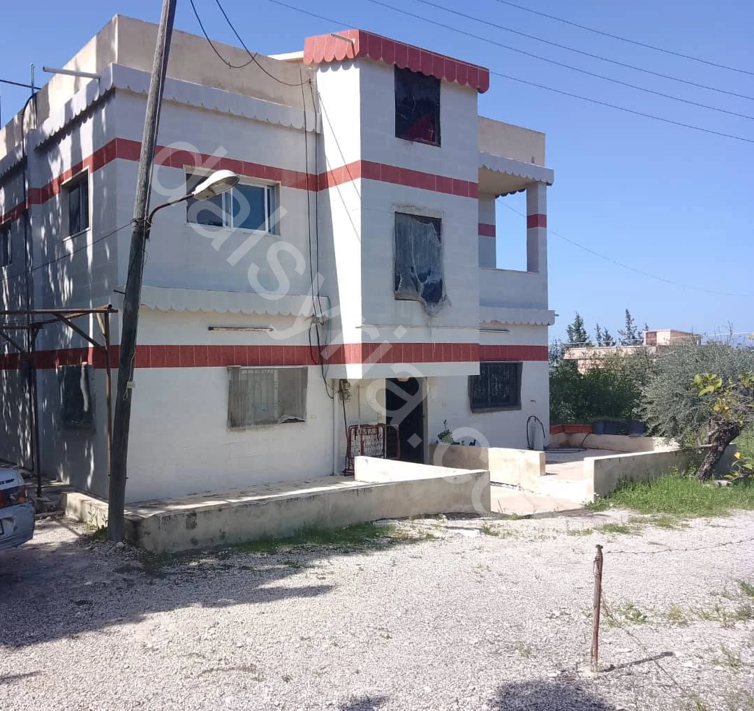 للبيع مزرعة 1250 م في الدروقيات 