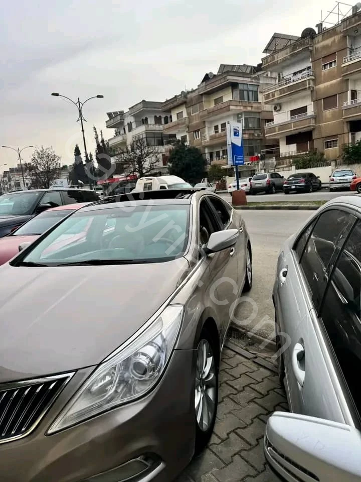 للبيع هونداي ازيرا غراند 2013