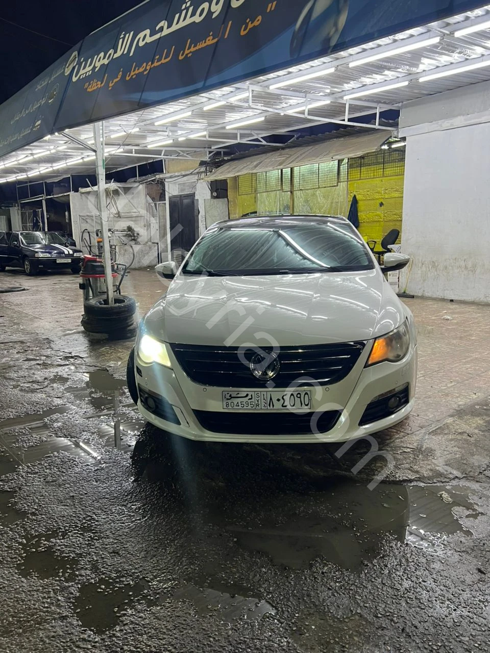 للبيع فولكس فاجن باسات2012