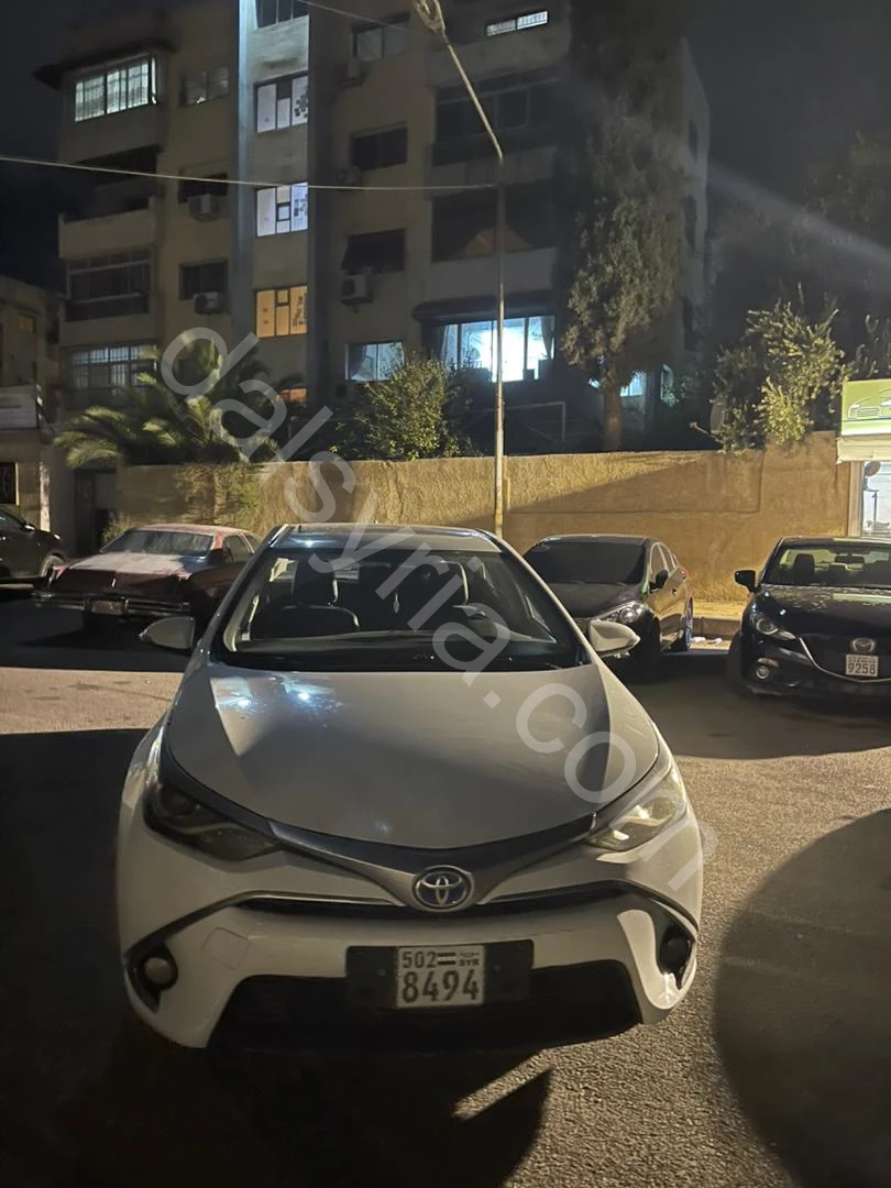 للبيع تويوتا كورولا 2017