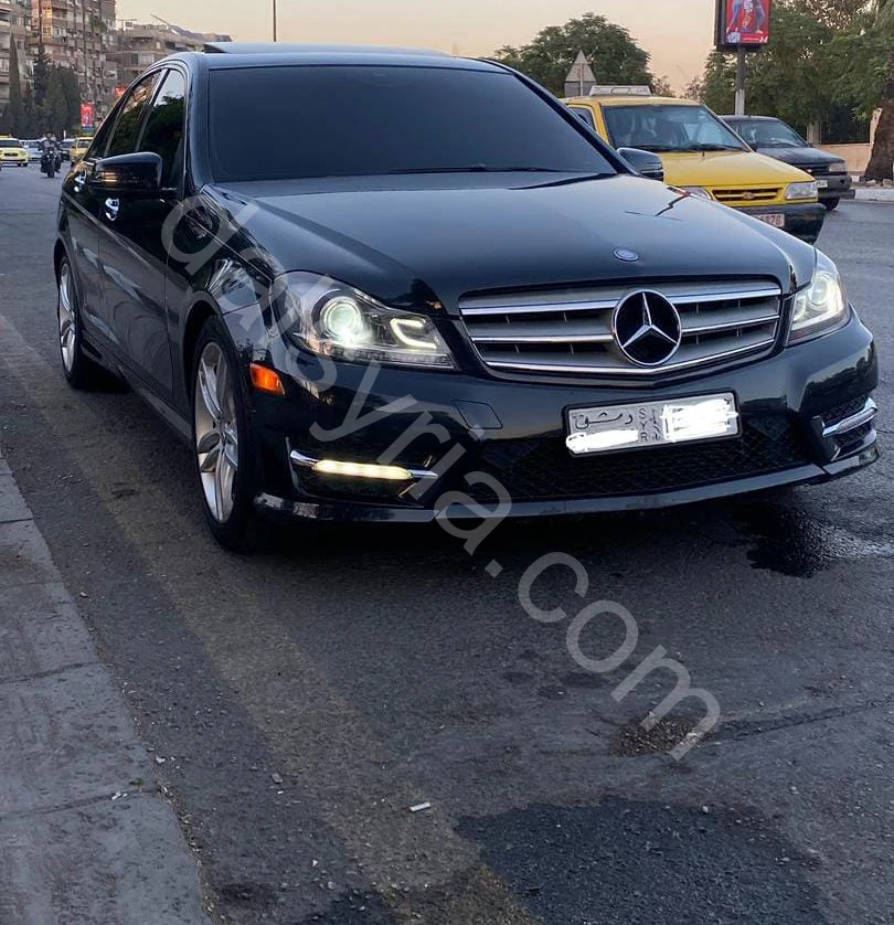 للبيع مرسيدس كوبي c250/2012