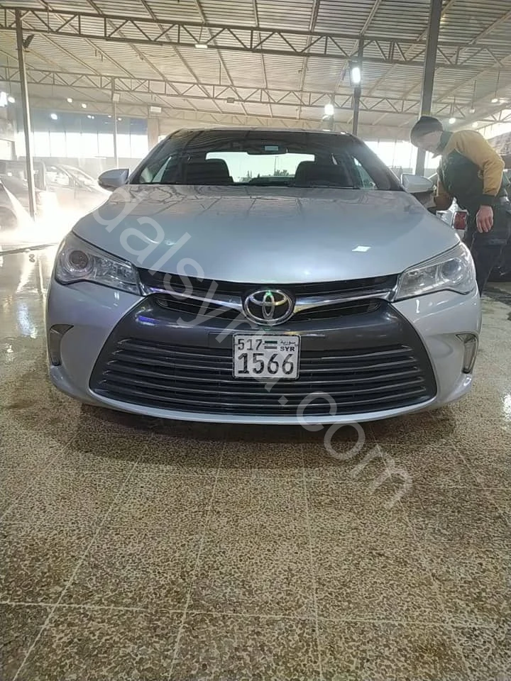 للبيع تويوتا كامري 2017