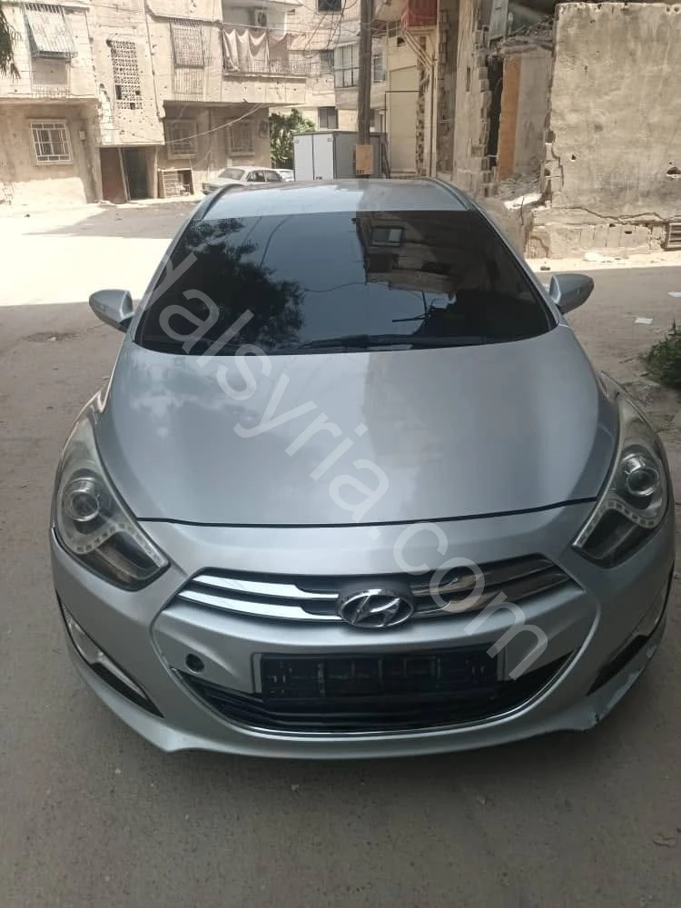 للبيع هونداي 40i/2012
