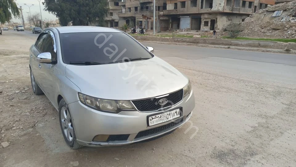 للبيع كيا سيراتو فورتي 2009