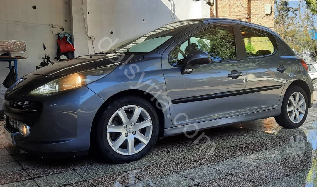 للبيع بيجو 207/2008