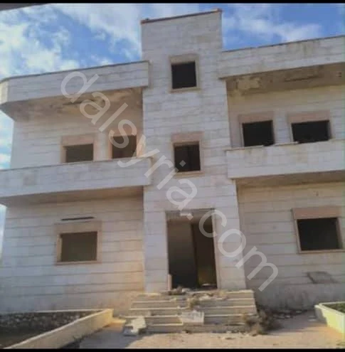 للبيع فيلا 1300 م في كفرناها