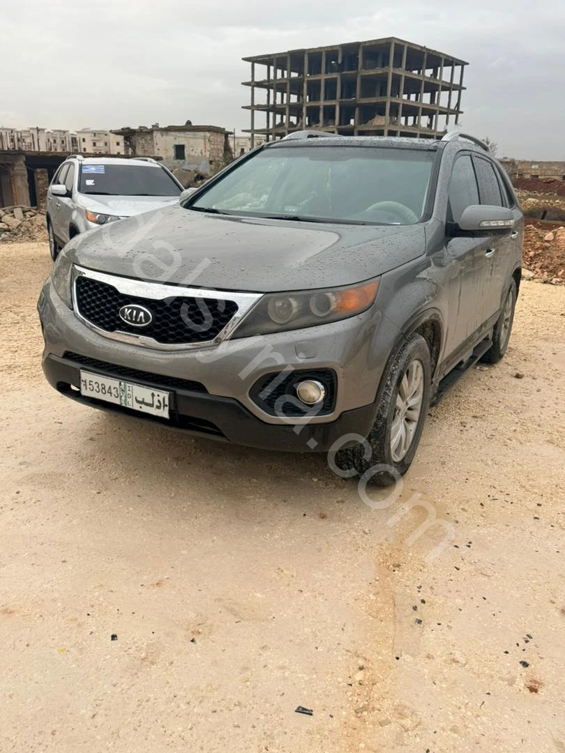 للبيع كيا سورينتو 2010