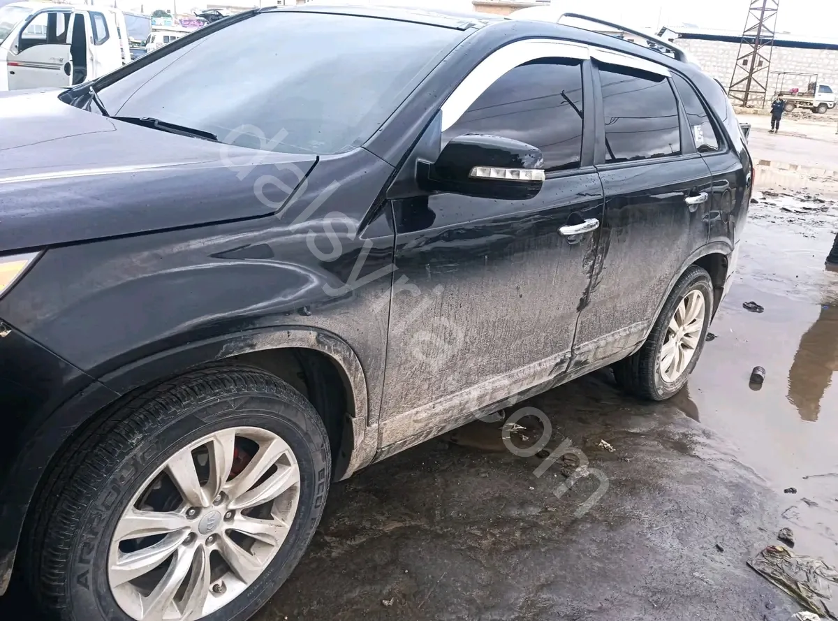 للبيع كيا سورينتو 2010