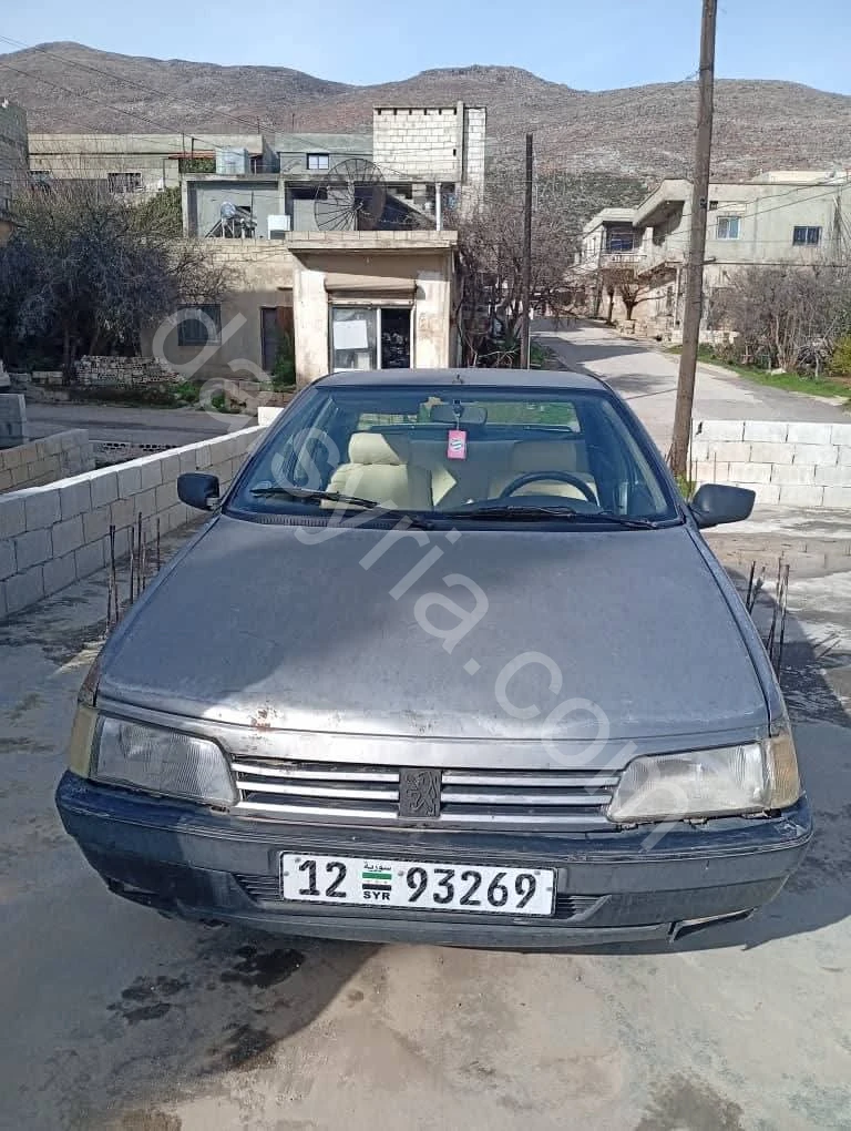 للبيع بيجو 2008