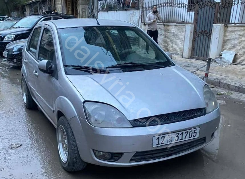 للبيع فورد فيستا 2007