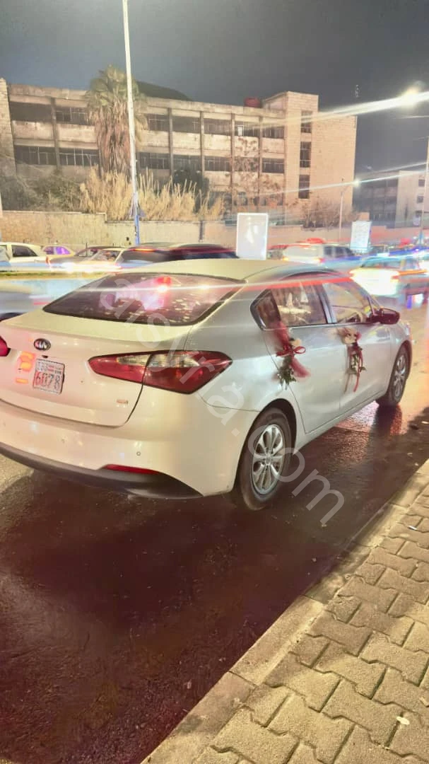 للبيع كيا k3/2013