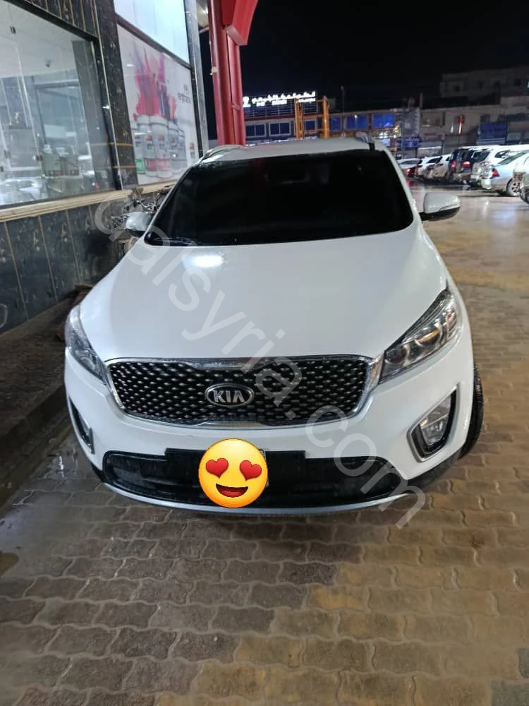 للبيع كيا سورينتو 2012