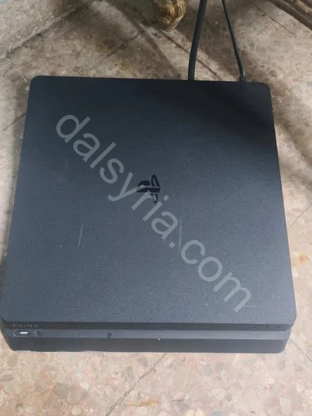 للبيع ps4 سليم