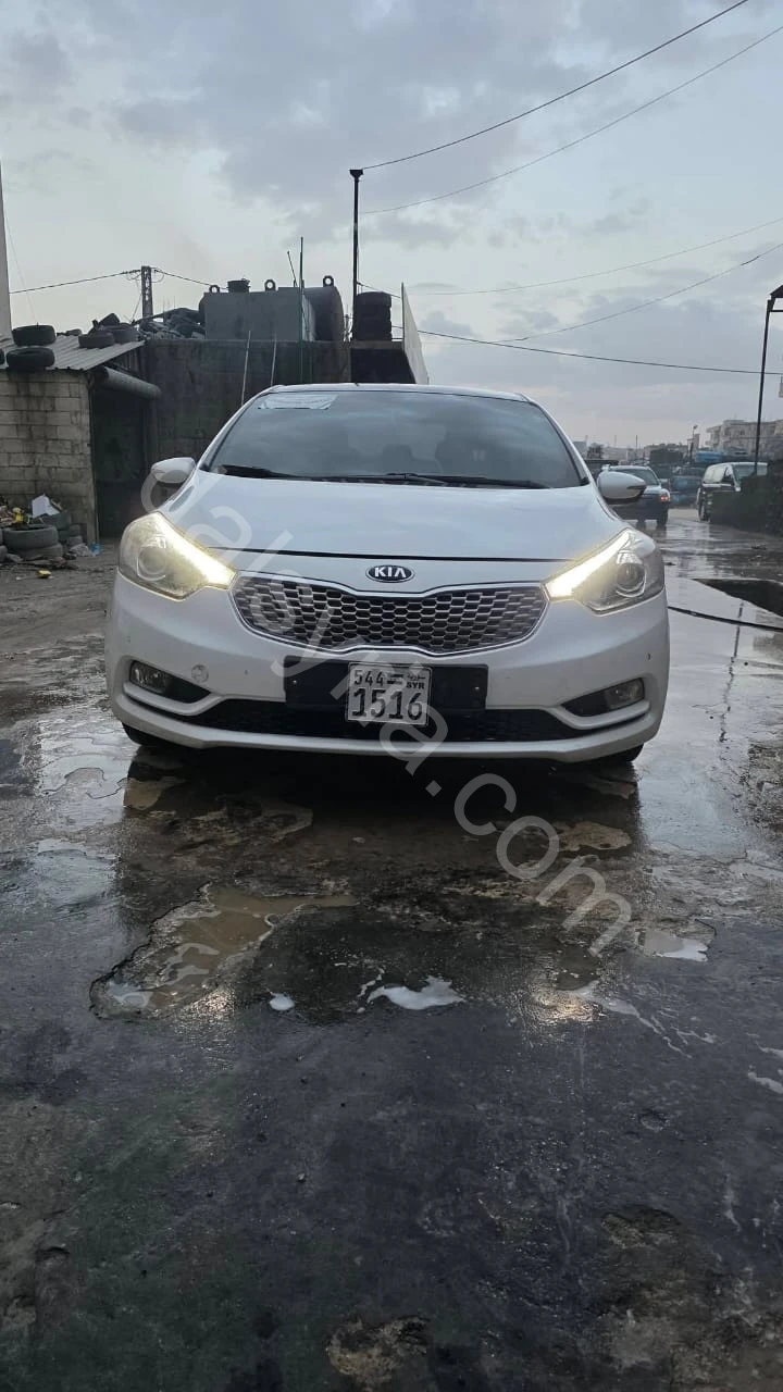 للبيع كيا k3/2012