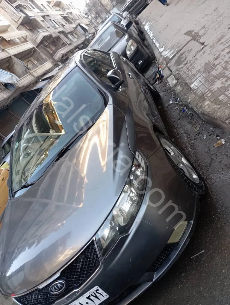 للبيع كيا سيراتو فورتي 2010