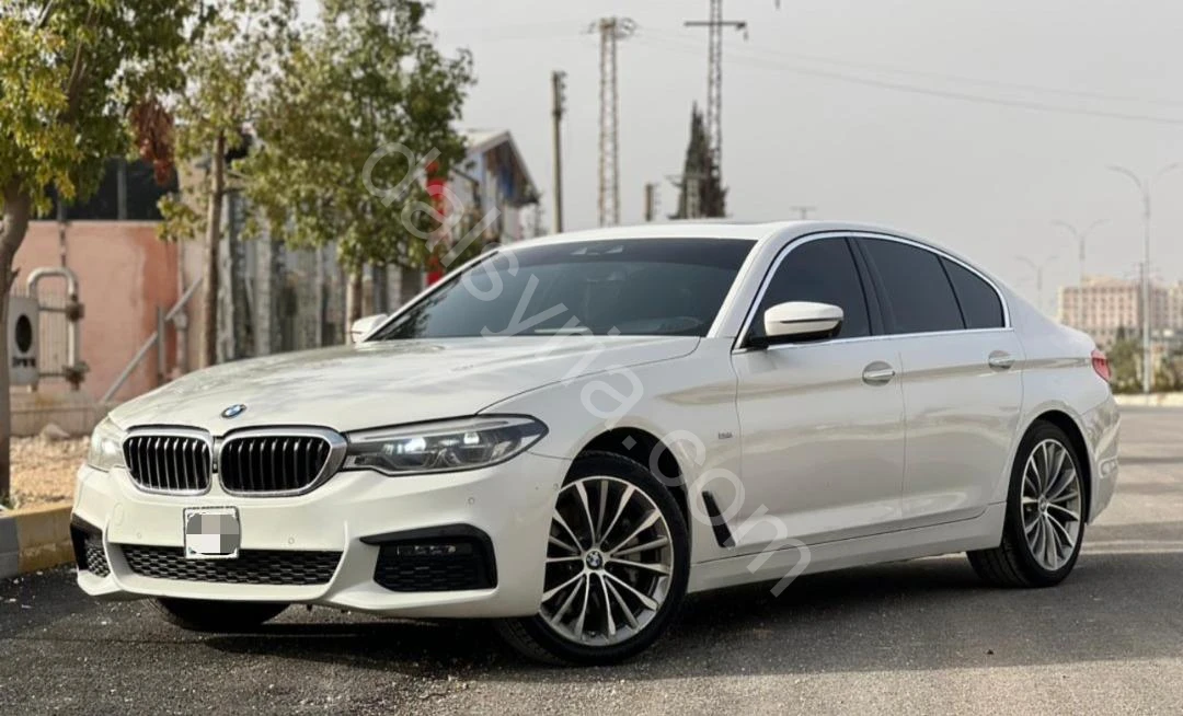 للبيع بي ام دبليو 350i/2017