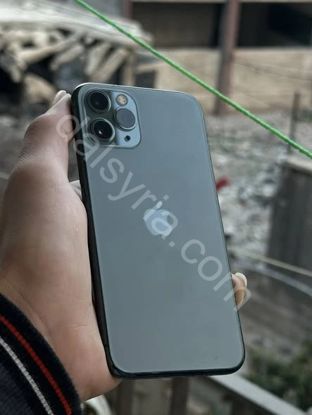 للبيع iphone 11 pro