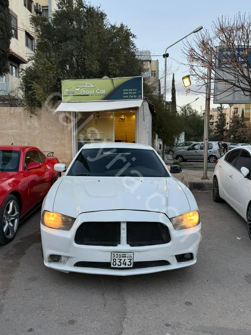 للبيع دودج تشارجر 2011